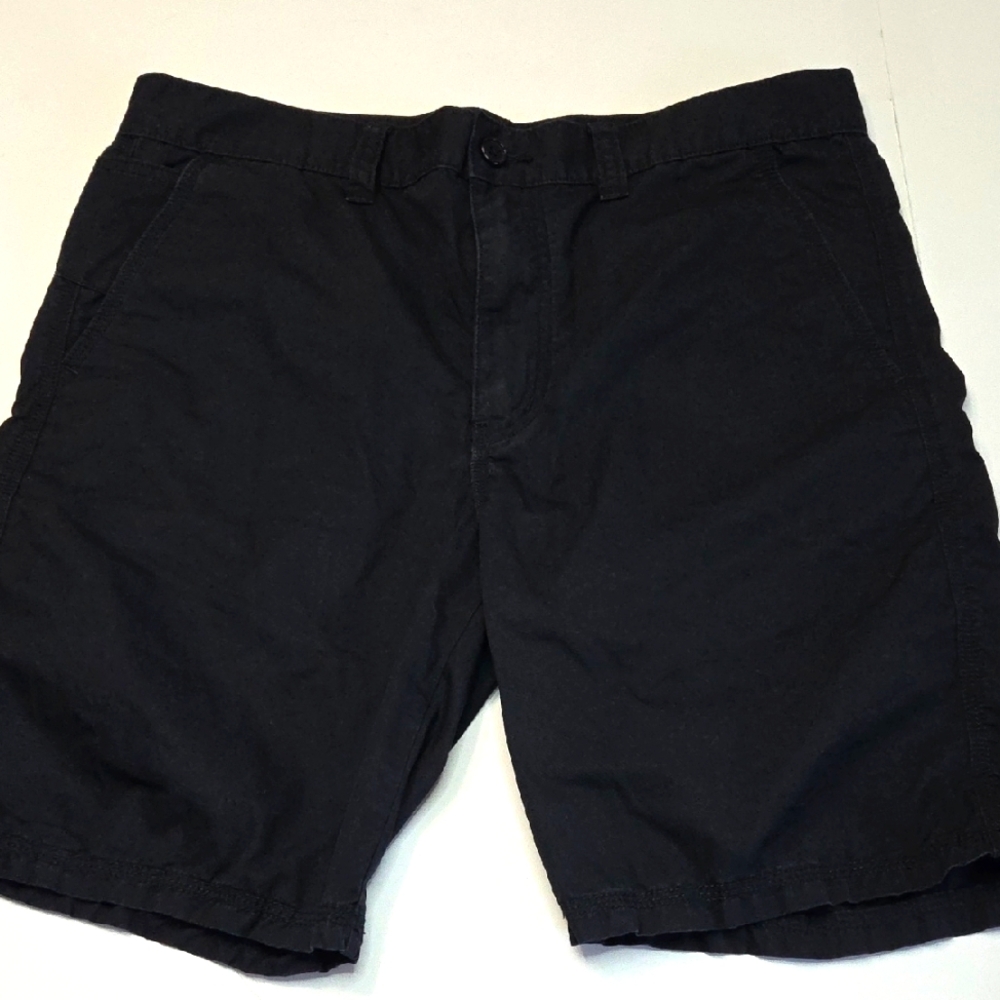 John Varvatos Black Flat Front Shorts 8"